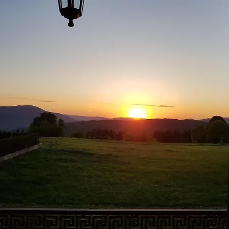 Gniewnik 木屋 Pcim