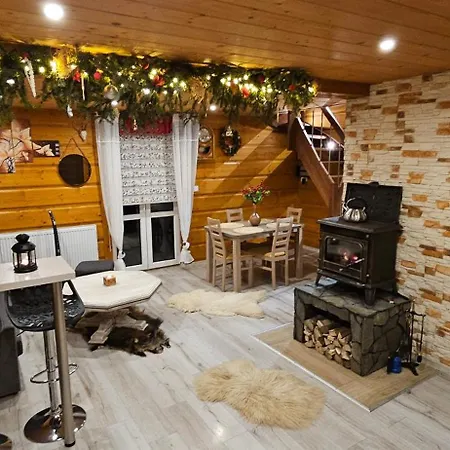 Gniewnik 木屋 Pcim